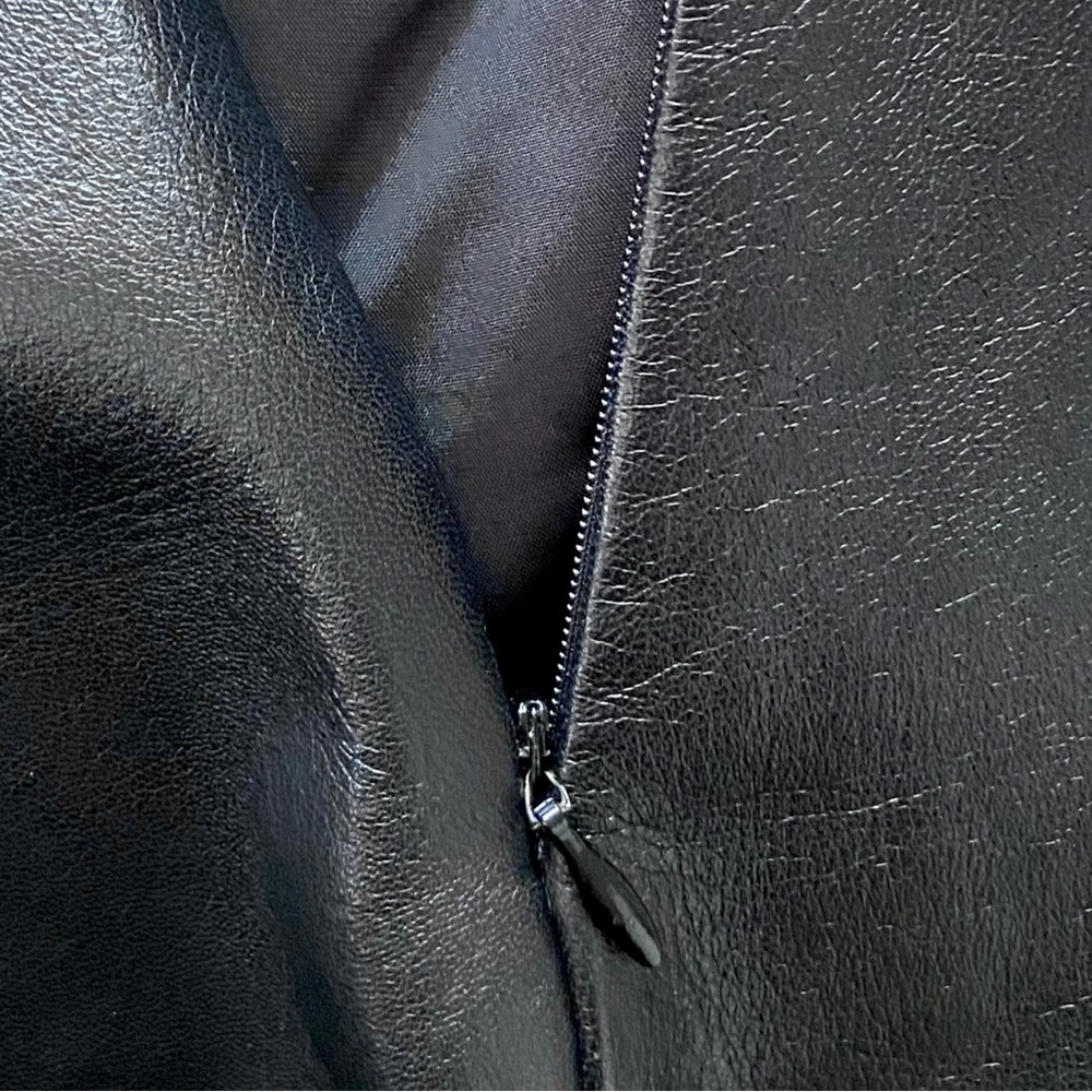 Escada women’s black leather pants 44 / 12 made in Italy - Picture 3 of 5